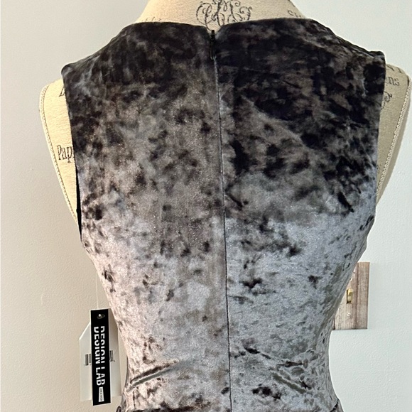 Design Lab Lord and Taylor crushed velvet dress - Picture 4 of 8